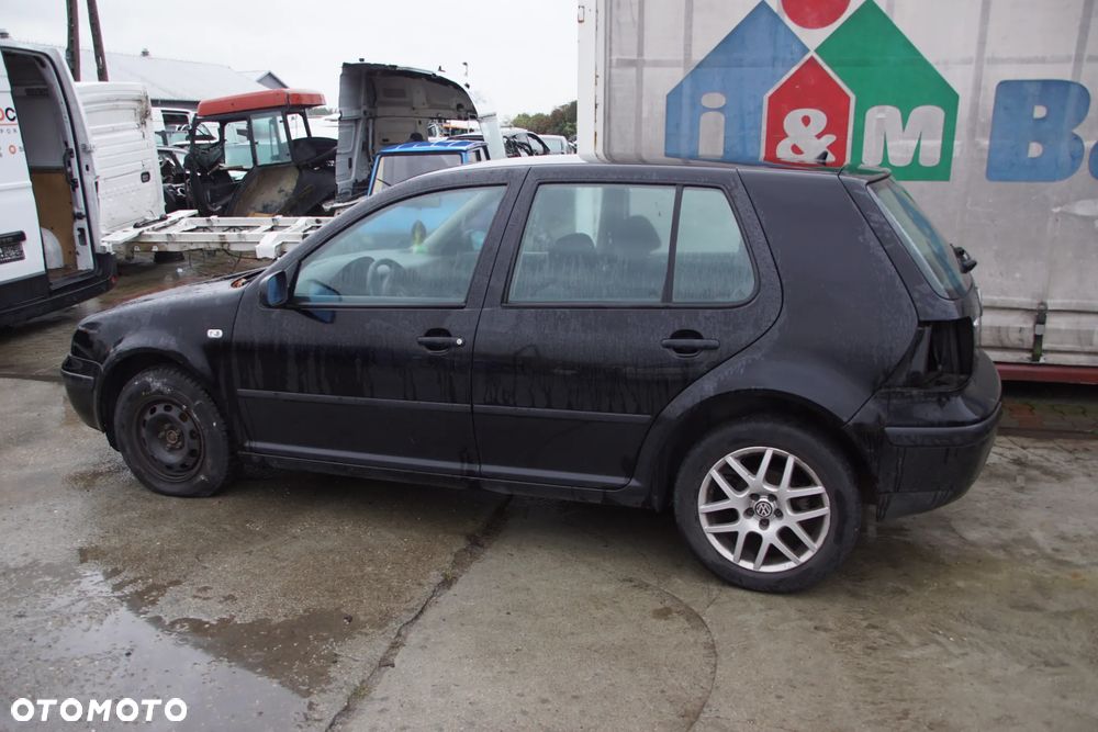Auto na części - Volkswagen Golf IV 1.6 8V 101 KM AKL DLP L041 1997R Silnik Skrzynia Drzwi Maska Klapa Zderzak Błotnik Lusterko Klamka Lampa Deska Kokpit Sterownik Moduł Czujnik Kierownica - 6
