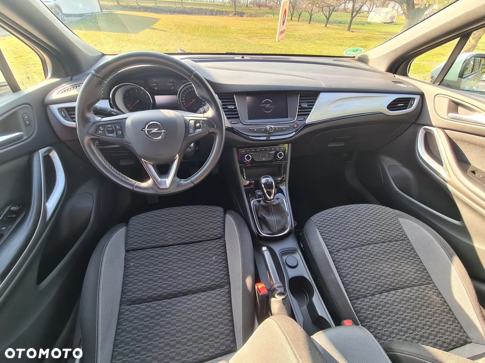 Opel Astra - 16
