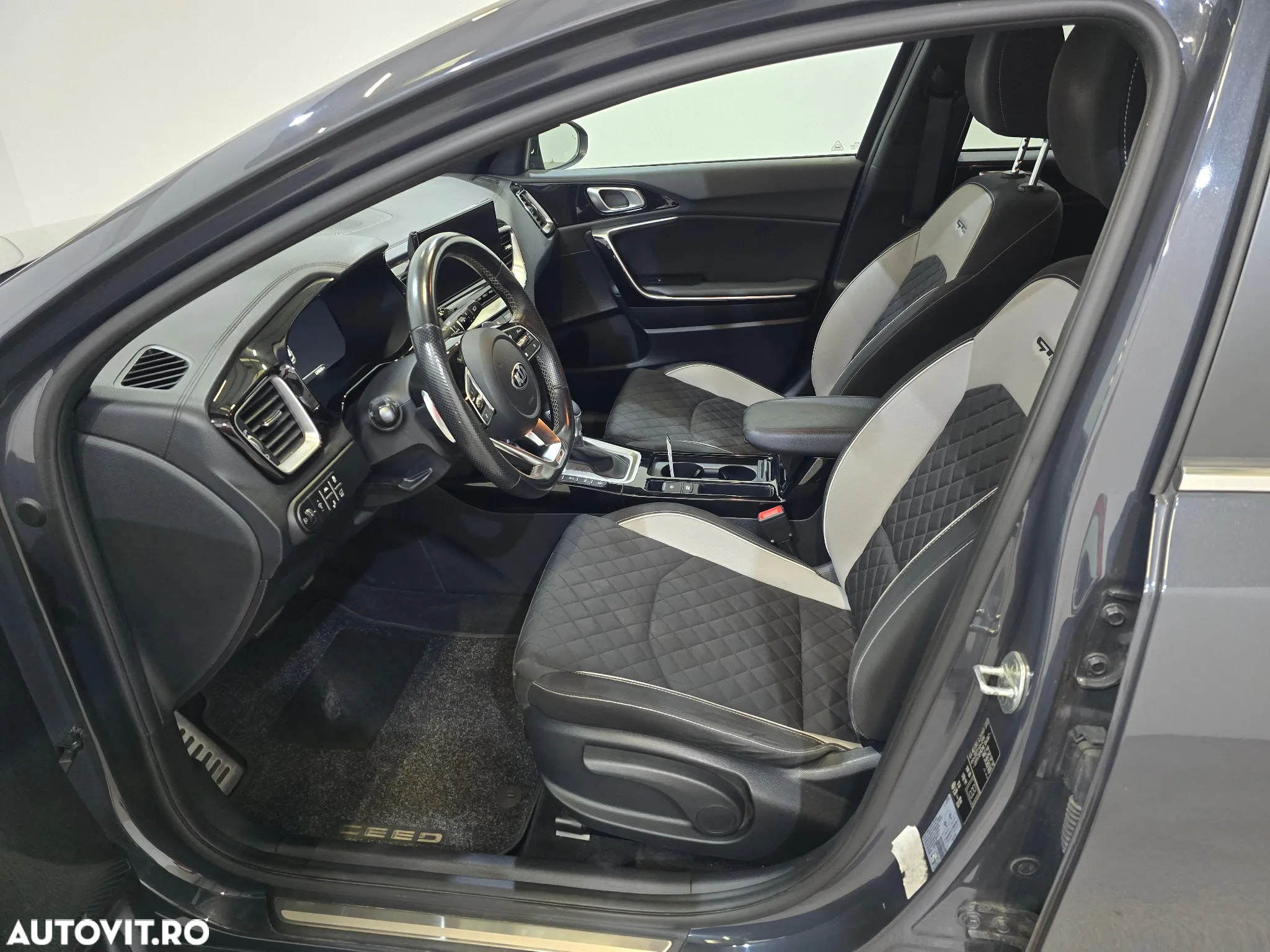 Kia Ceed 1.6 CRDi DCT GT Line - 6