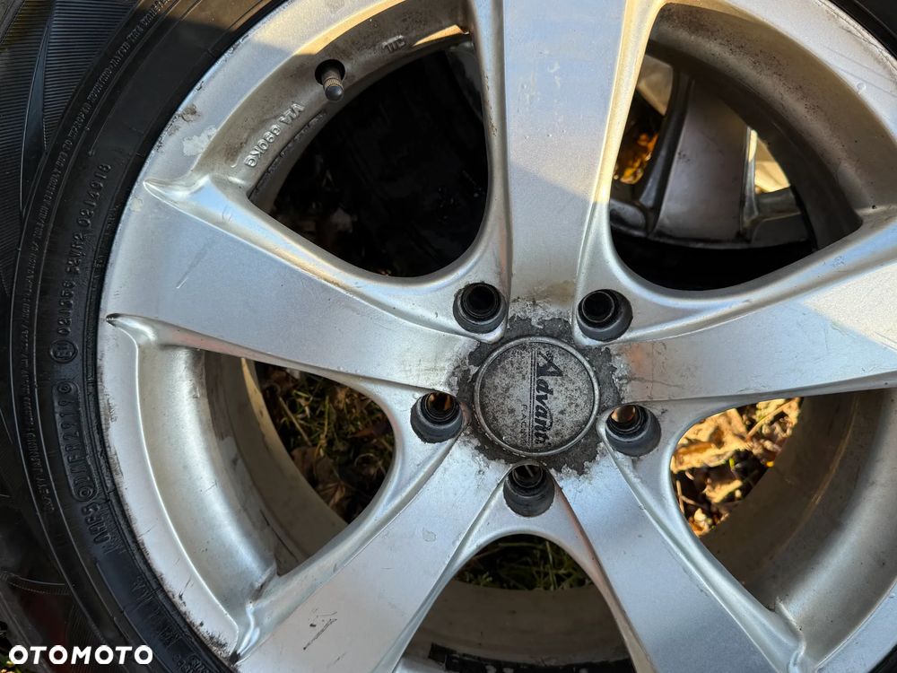 Mitsubishi Outlander 2.0 DID Intense + - 25