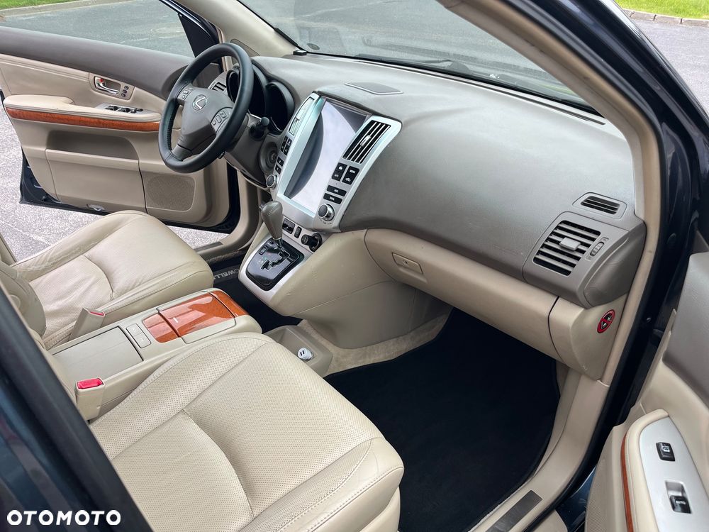 Lexus RX - 15
