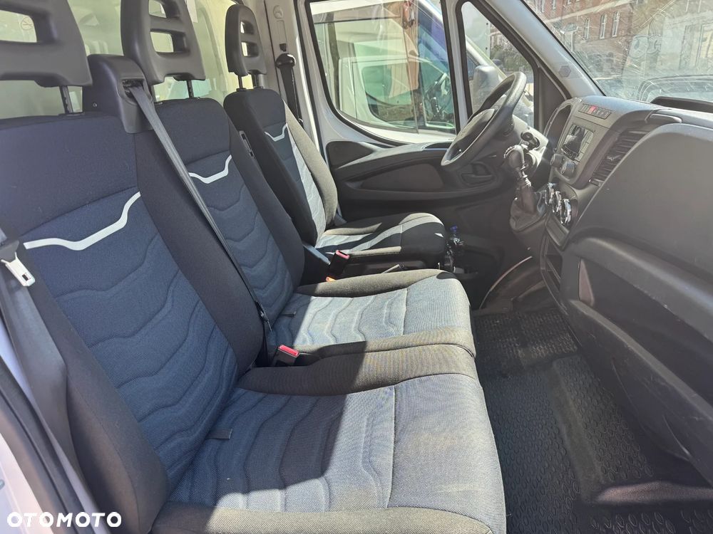 Iveco Daily 3.0 35C16 winda kontener - 13