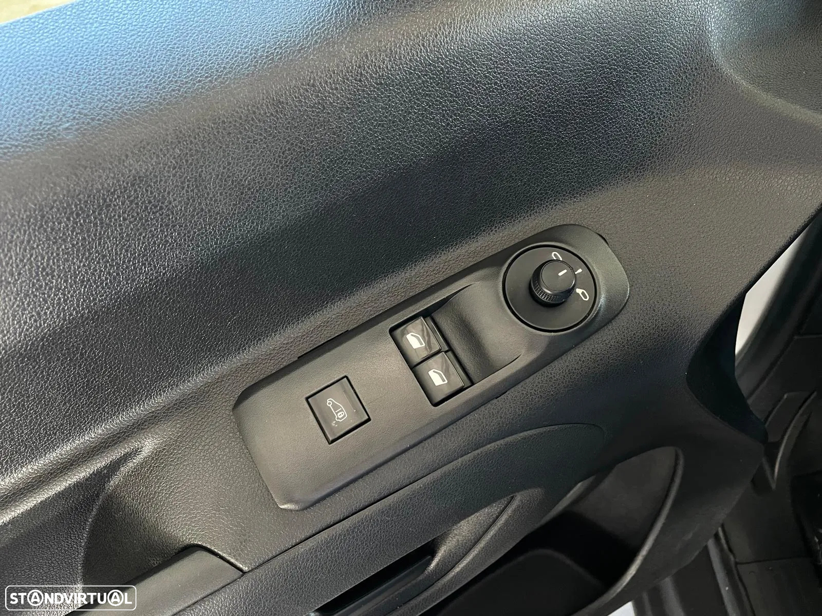Citroën Berlingo 1.6 BlueHDI 3LUG c/IVA Dedutível - 19