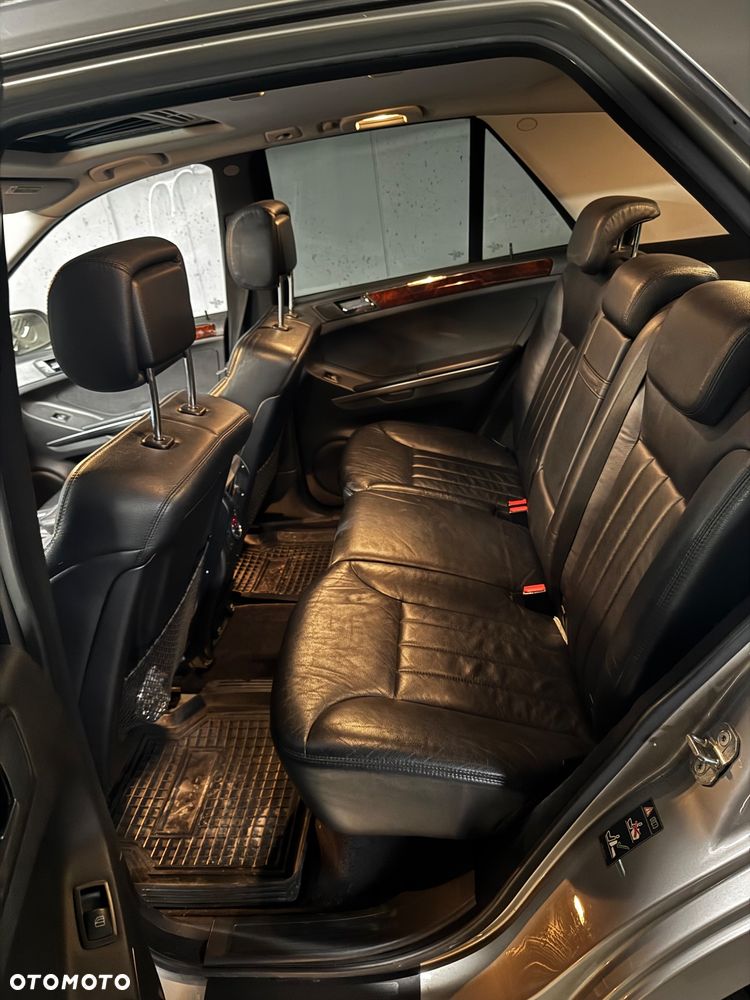Mercedes-Benz ML - 4