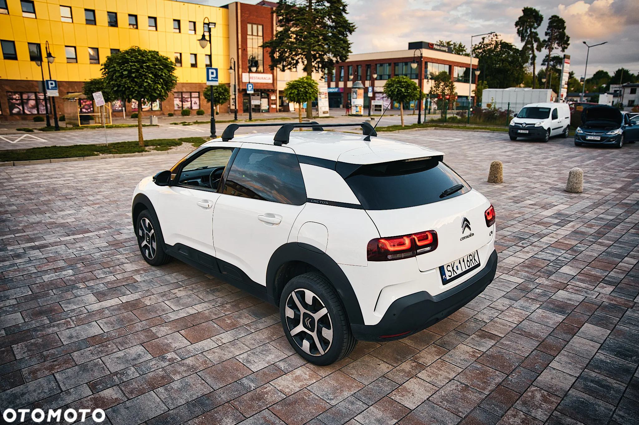 Citroën C4 Cactus 1.2 PureTech Feel Edition S&S - 4