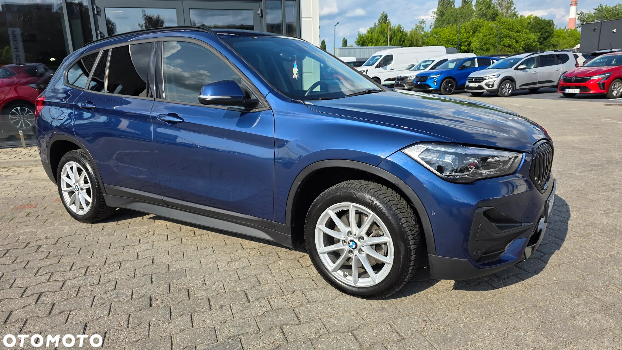 BMW X1 sDrive16d - 4