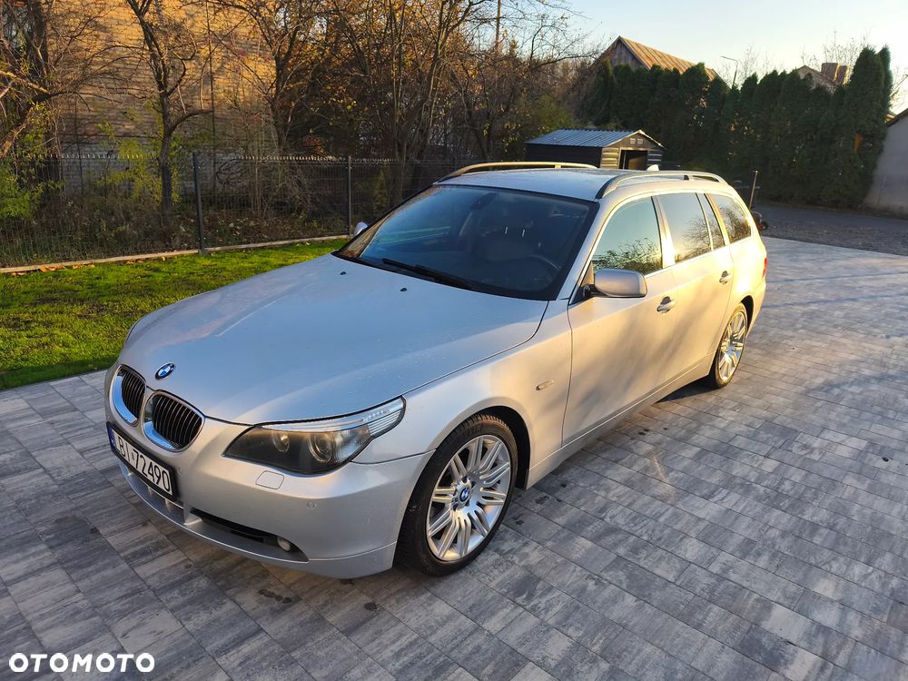 BMW Seria 5 525i - 1