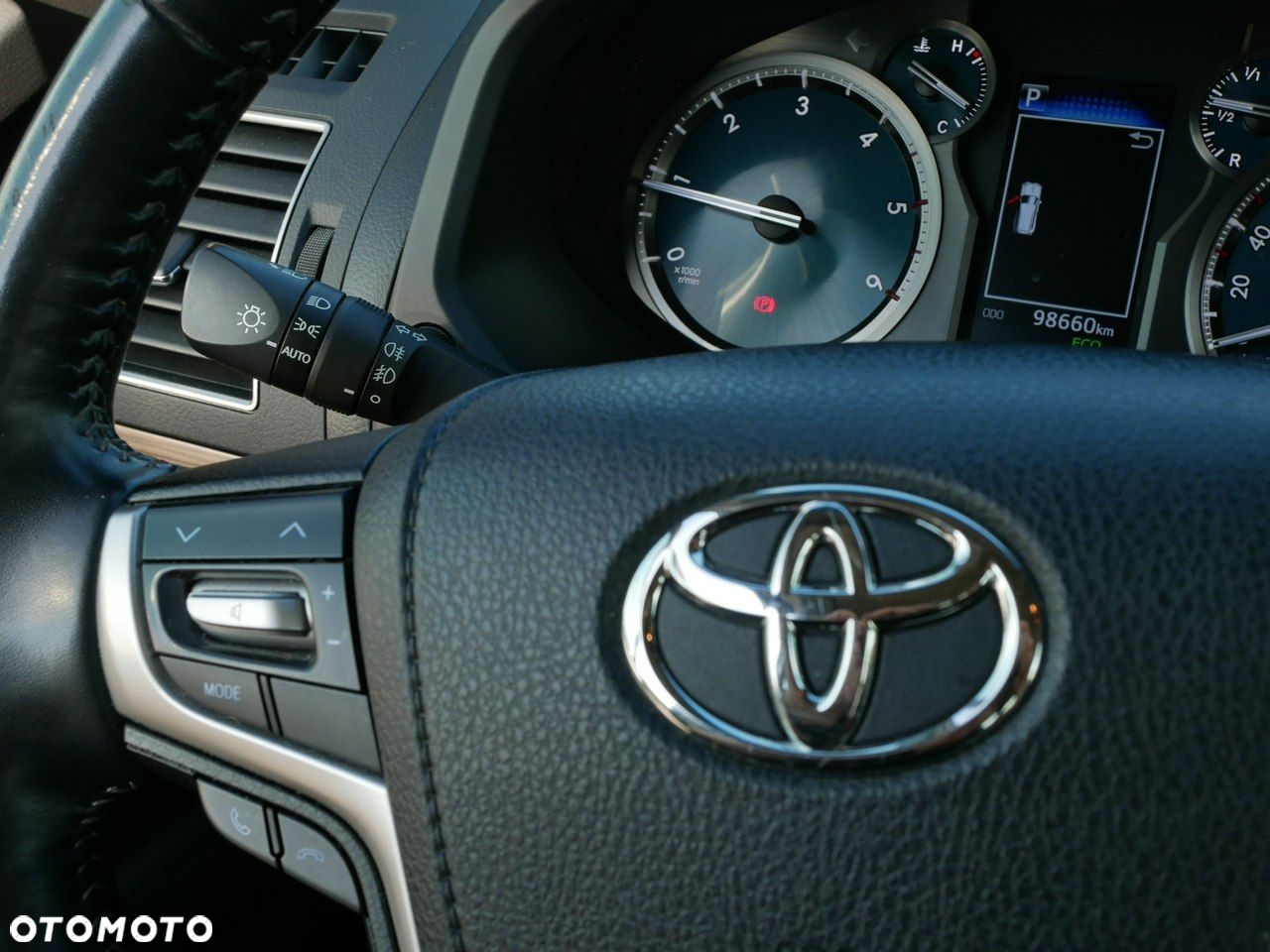 Toyota Land Cruiser - 16