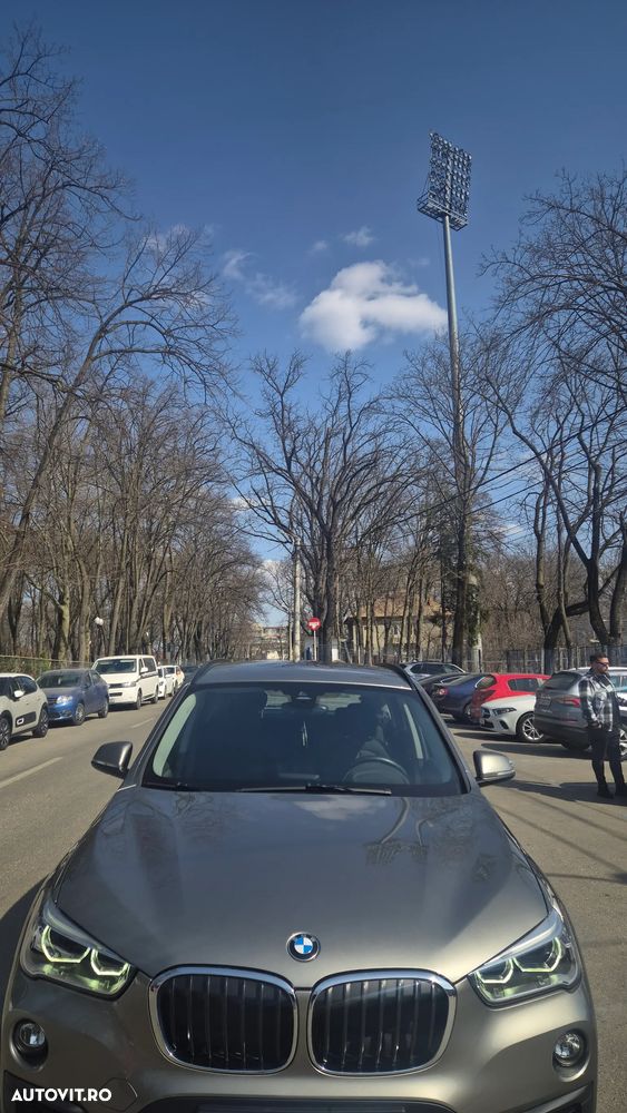 BMW X1 sDrive18i - 9