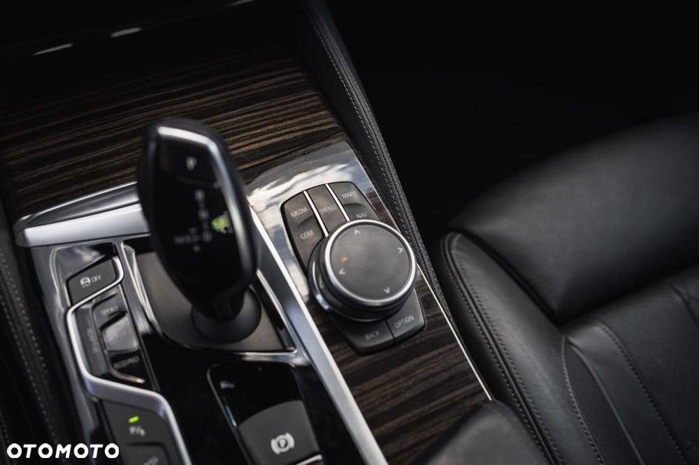BMW Seria 5 - 24