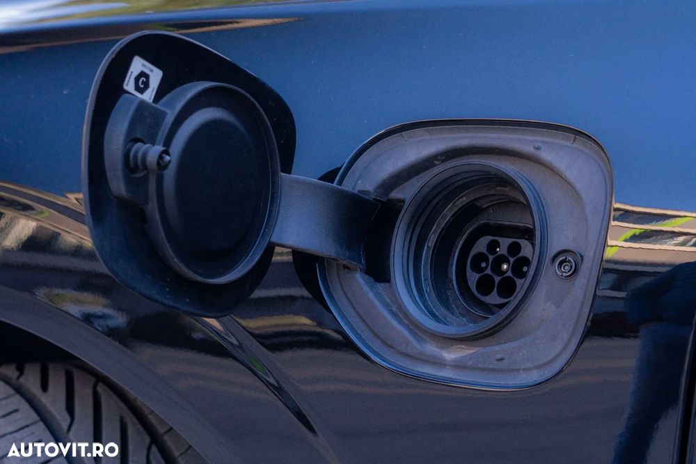 Volvo XC 60 Recharge T6 Twin Engine eAWD R-Design Expression - 40