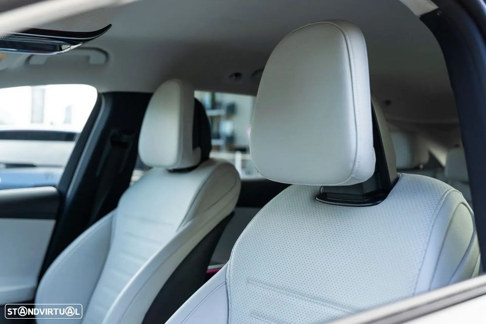 Mercedes-Benz C 220 - 13