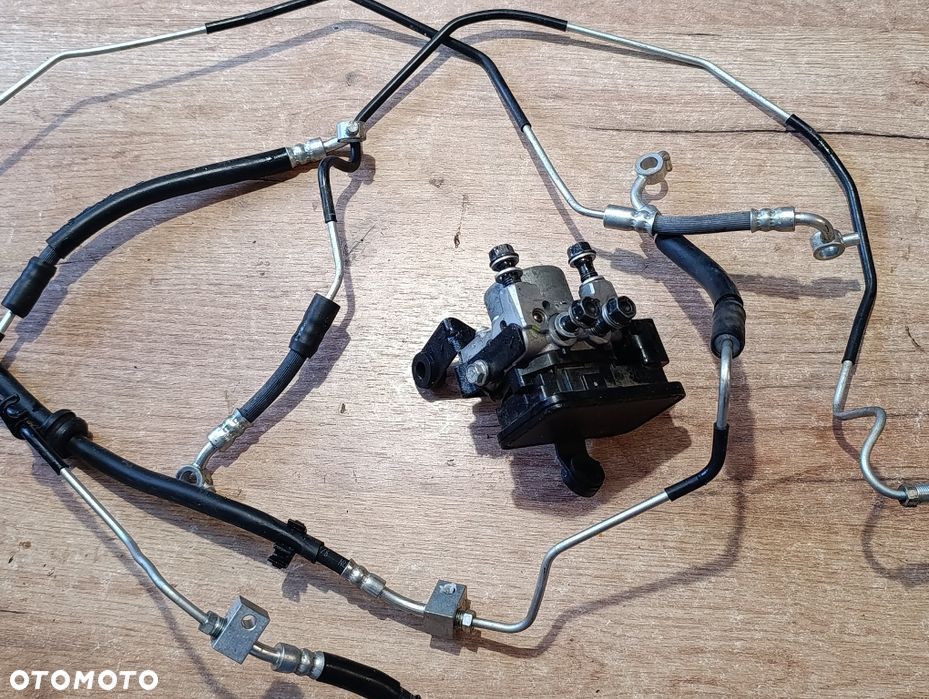 Pompa ABS Kawasaki z900 przewody 17 – 18 r przewód G5 - 8