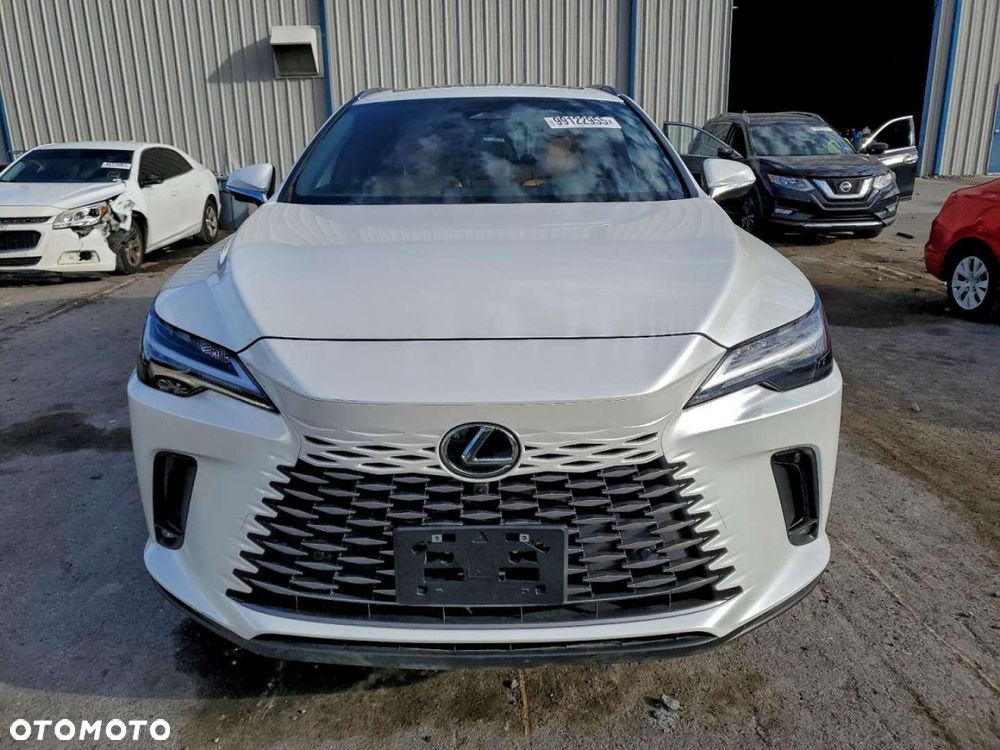 Lexus RX - 6