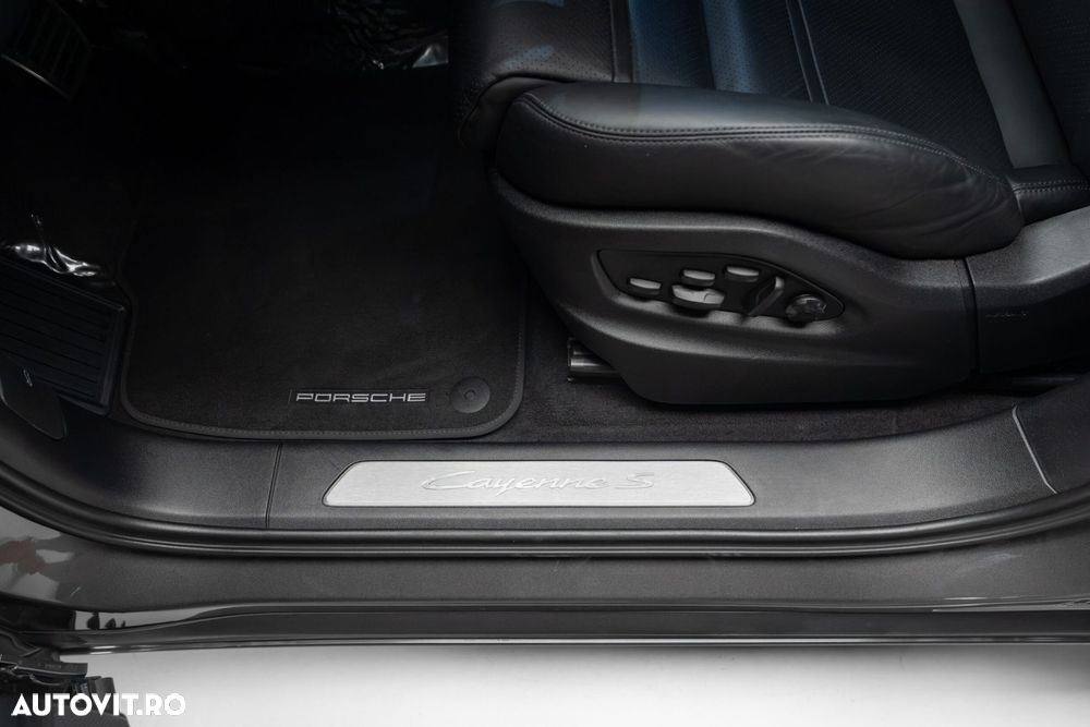 Porsche Cayenne Coupe S E-Hybrid Tiptronic S - 14