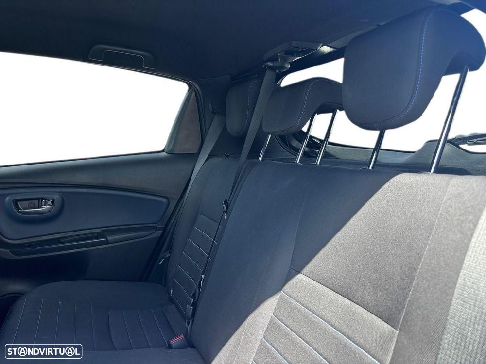 Toyota Yaris 1.5 HSD Square Collec.Blue - 12