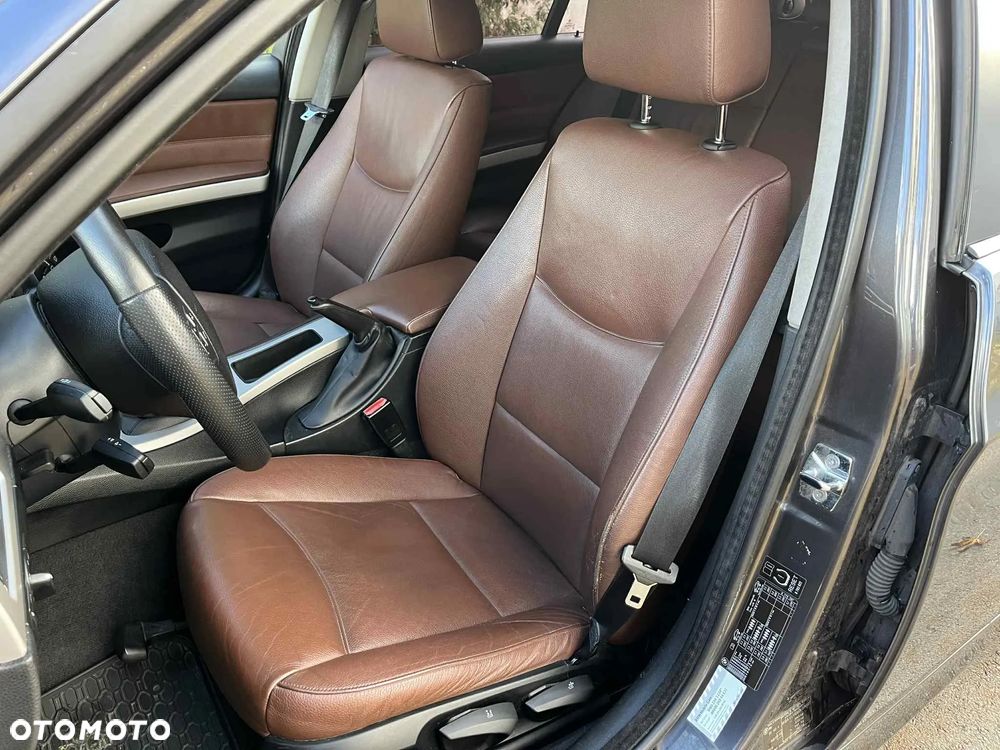 BMW Seria 3 318d - 20