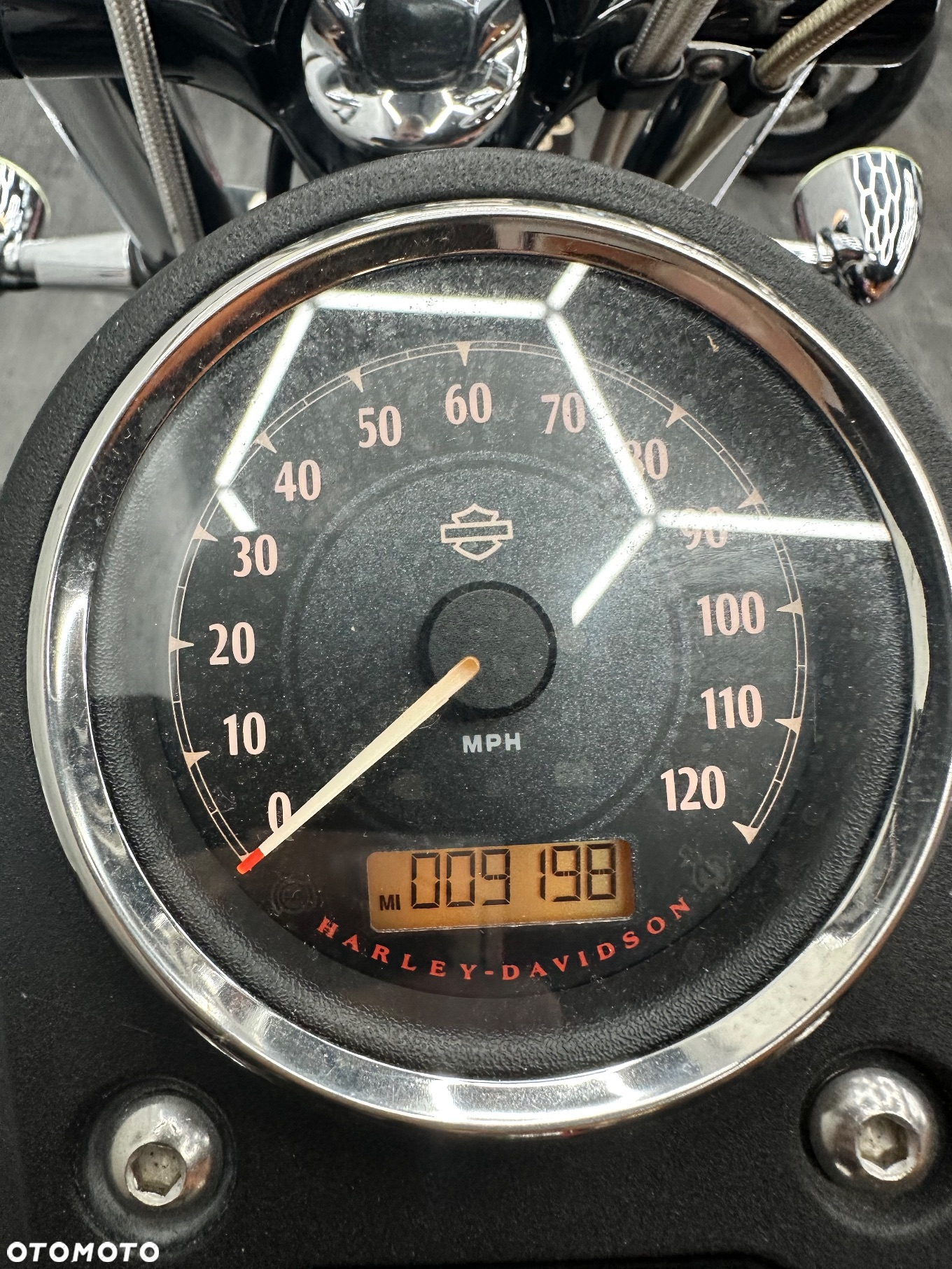 Harley-Davidson Dyna Street Bob - 21