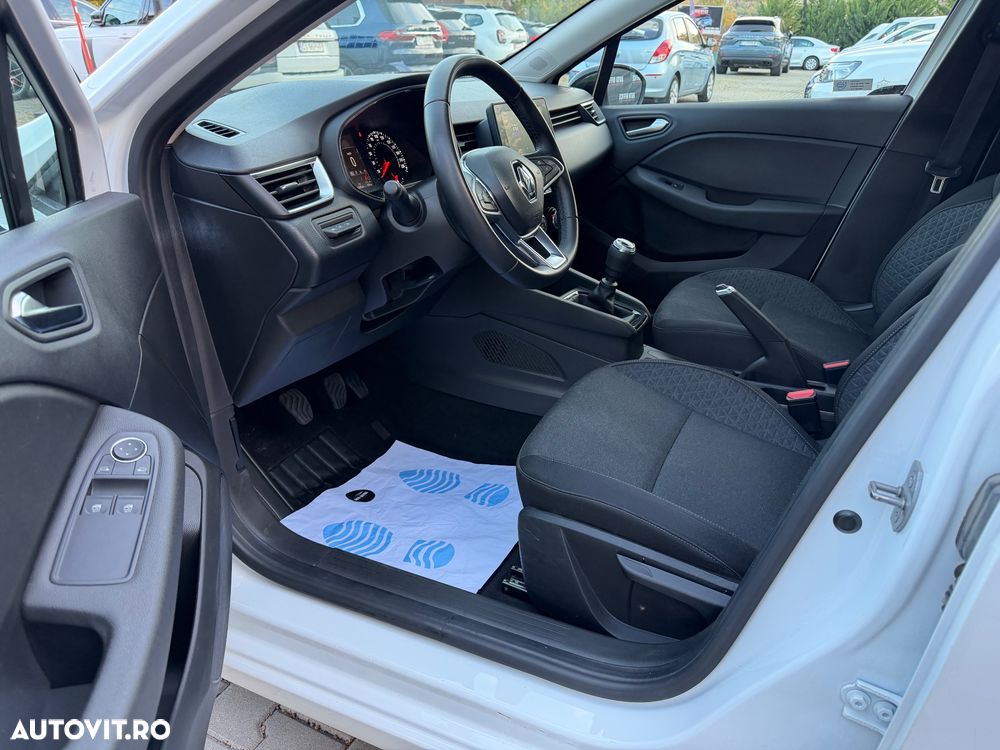 Renault Clio - 17