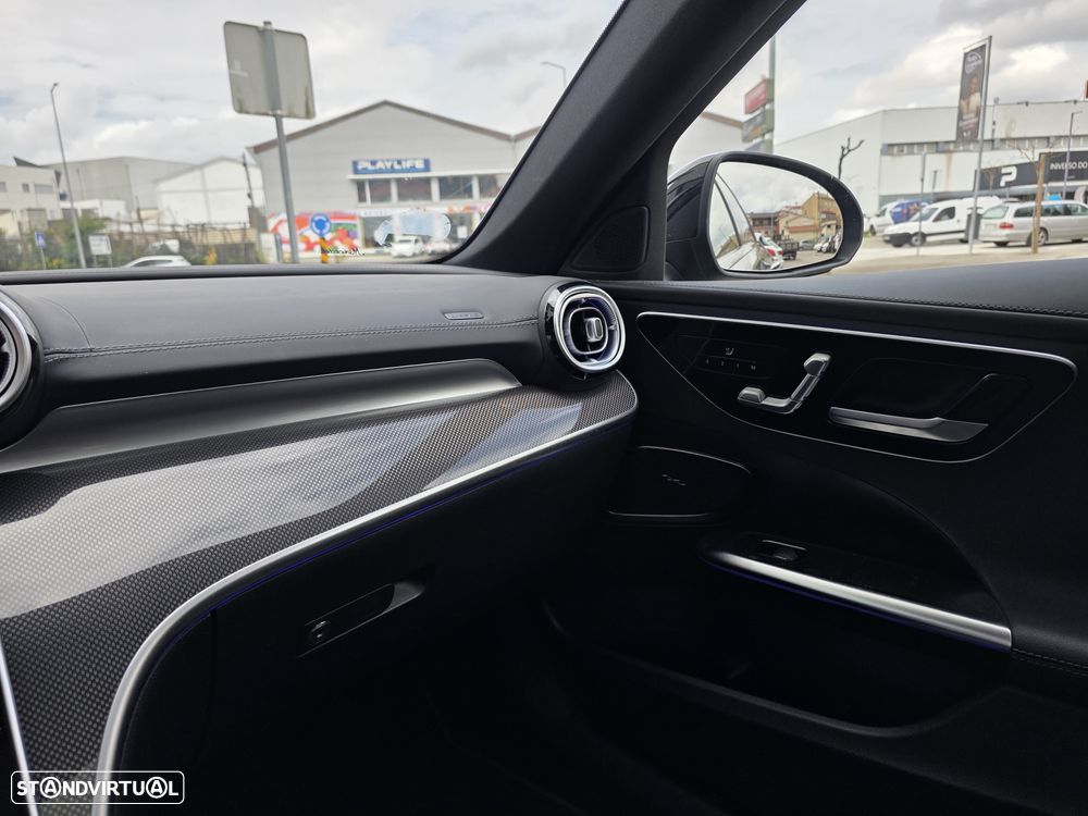 Mercedes-Benz C 300 e T 9G-TRONIC AMG Line - 28