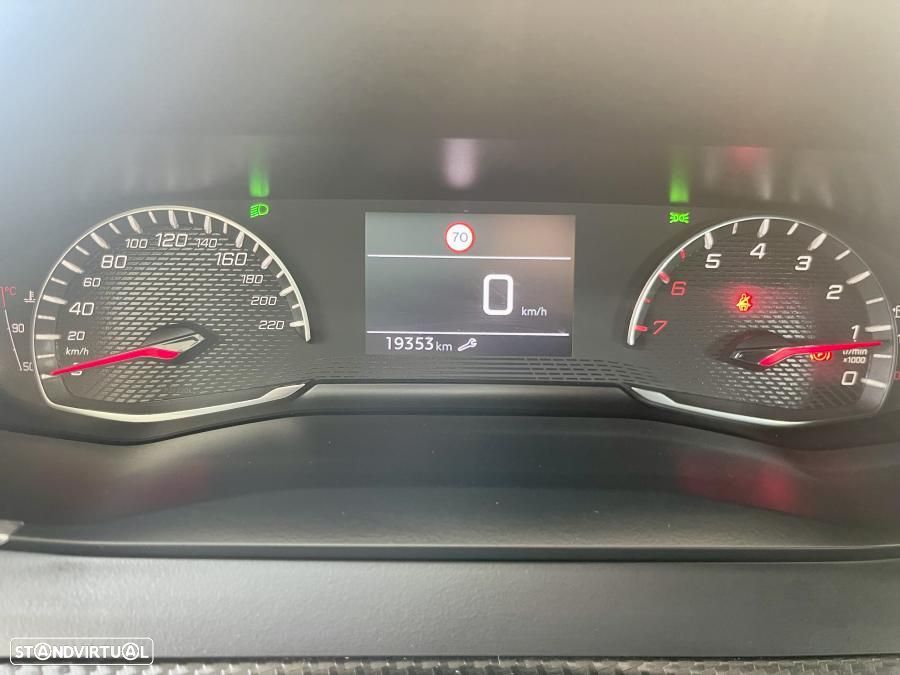 Peugeot 2008 1.2 PureTech Style - 13