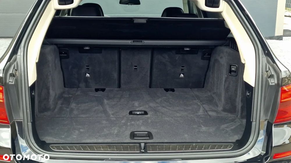 BMW Seria 5 530d Touring Sport Line - 16