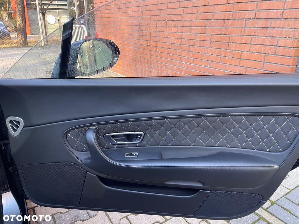 Bentley Continental GT - 17