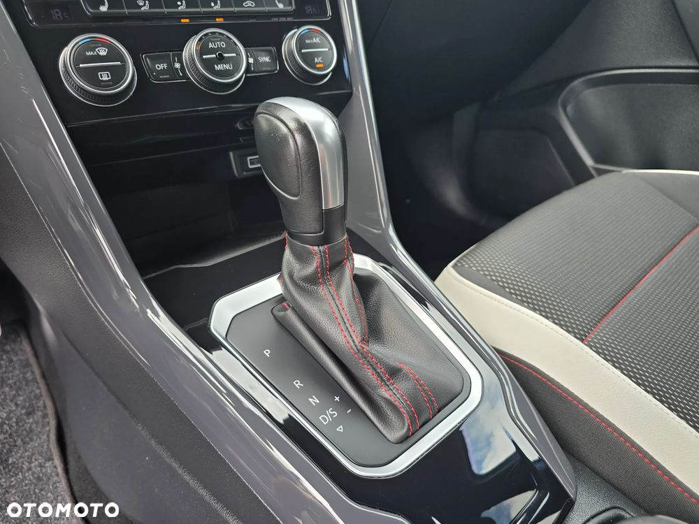 Volkswagen T-Roc 1.5 TSI GPF ACT Premium DSG - 35