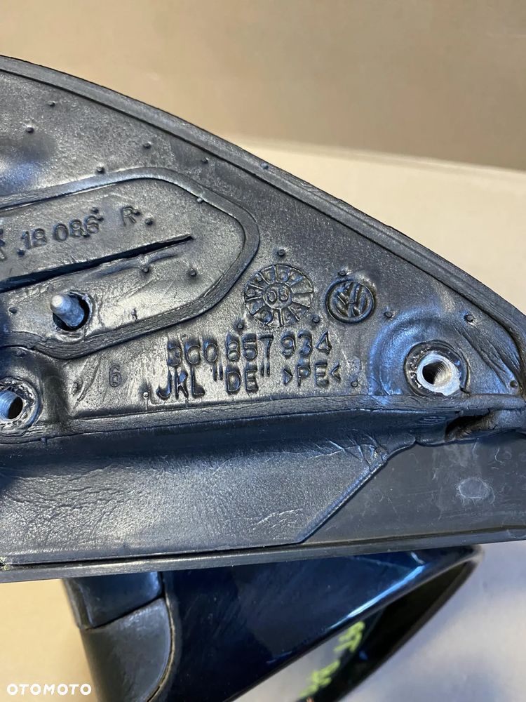 Lusterko prawe Volkswagen Passat B6 9 PIN OE - 2