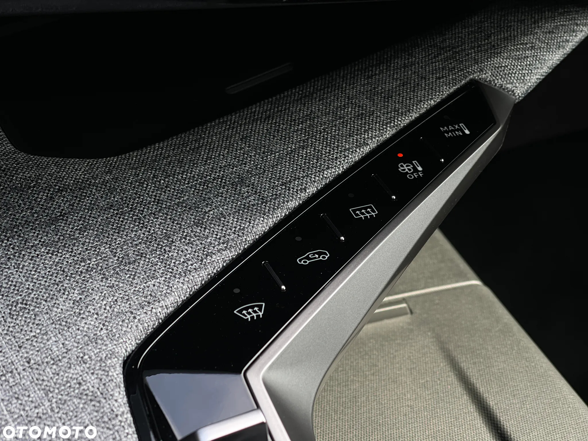 Peugeot 5008 1.2 PureTech mHEV GT S&S e-DCS6 - 19