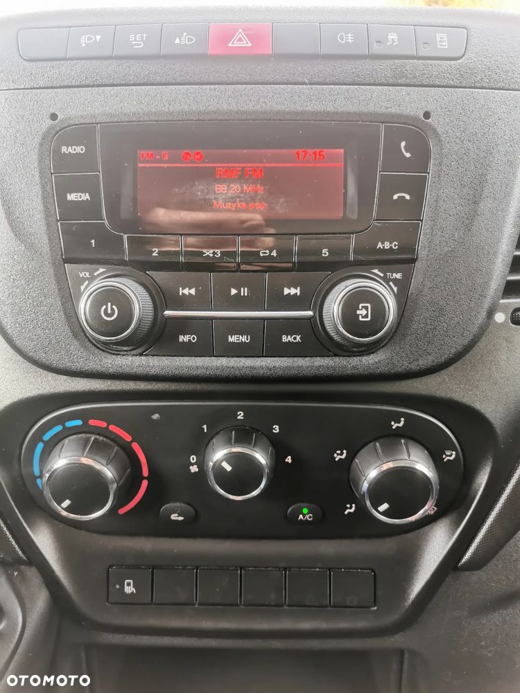 Iveco 3.0-150KM Daily 35C15 Kontener długi rama 35-150 kiper Klimatyzacja długi rozstaw - 11