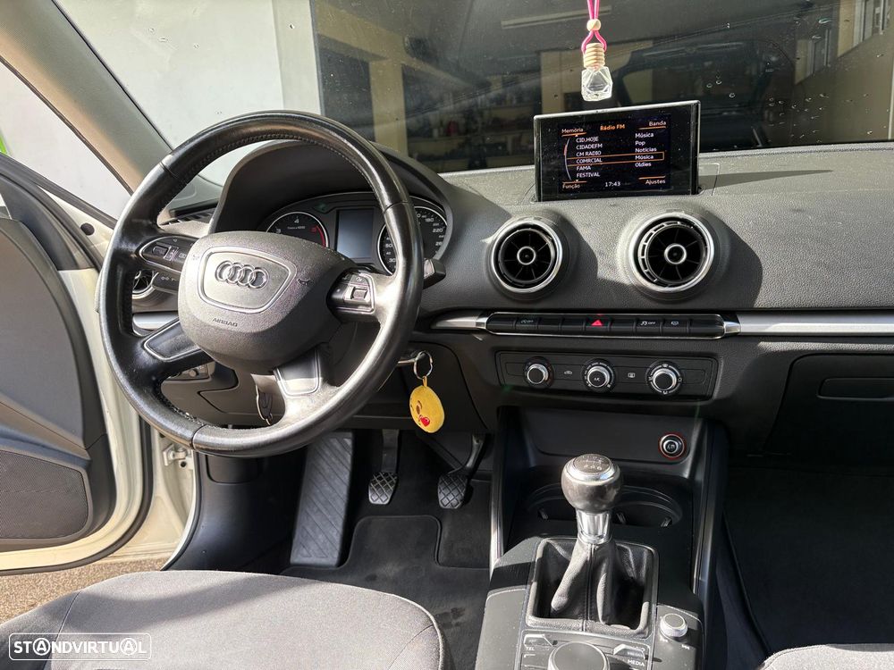 Audi A3 1.6 TDI Attraction - 10