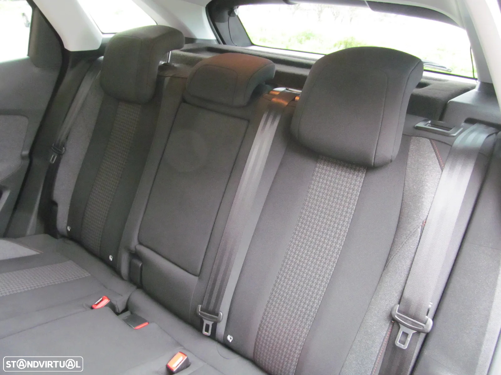 Peugeot 3008 1.2 PureTech Active Pack - 7