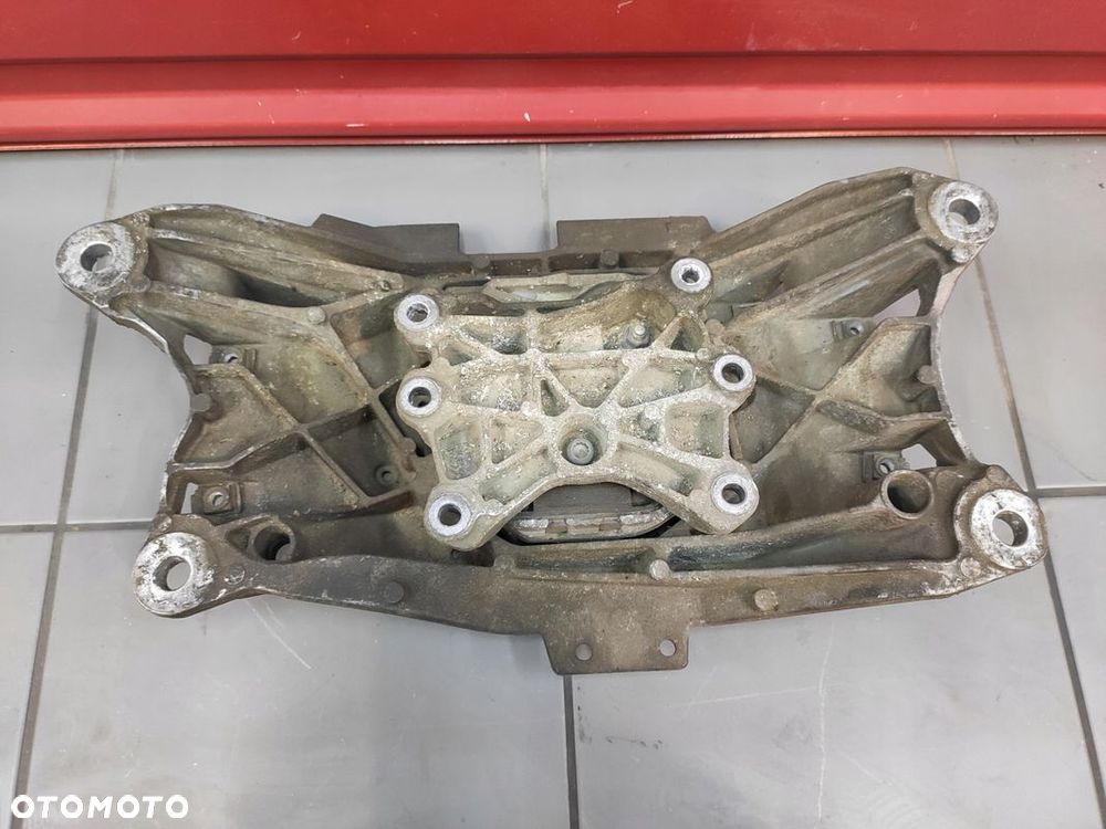 AUDI A7 4G LIFT 3.0 TDI PODPORA ŁAPA PODUSZKA SKRZYNI BIEGÓW ORYGINAŁ - 1