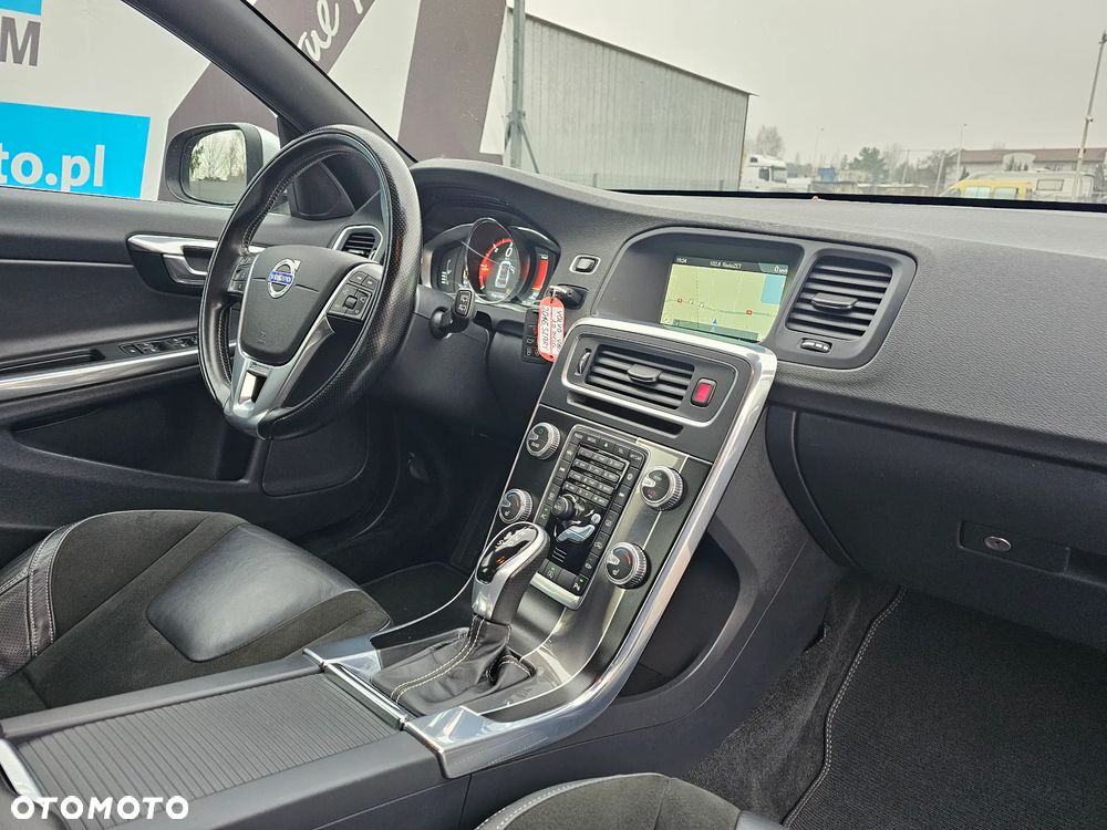 Volvo V60 D3 Geartronic RDesign - 12