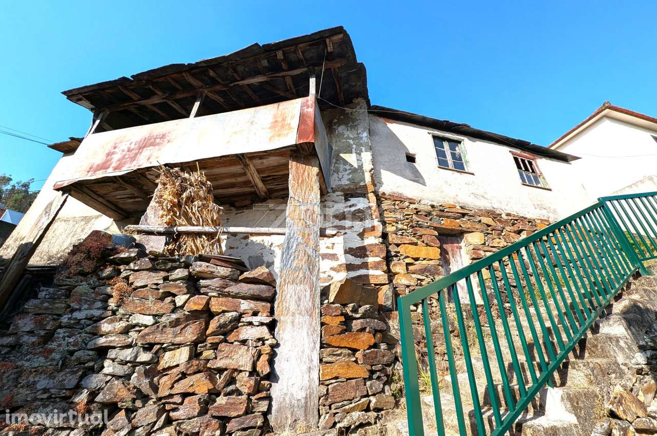 Casa Rústica em estilo Serrano Tradicional em Telhe, Arouca - Grande imagem: 2/45