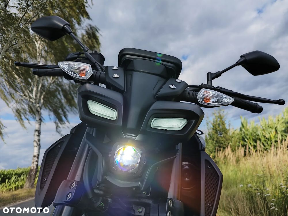 Yamaha MT - 8