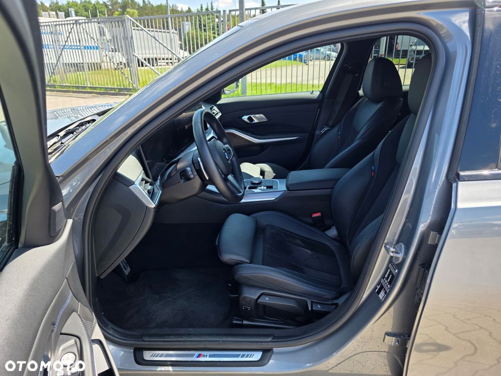 BMW Seria 3 318i M Sport - 18