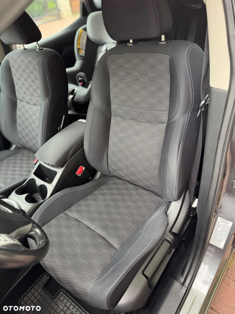 Nissan Qashqai - 10