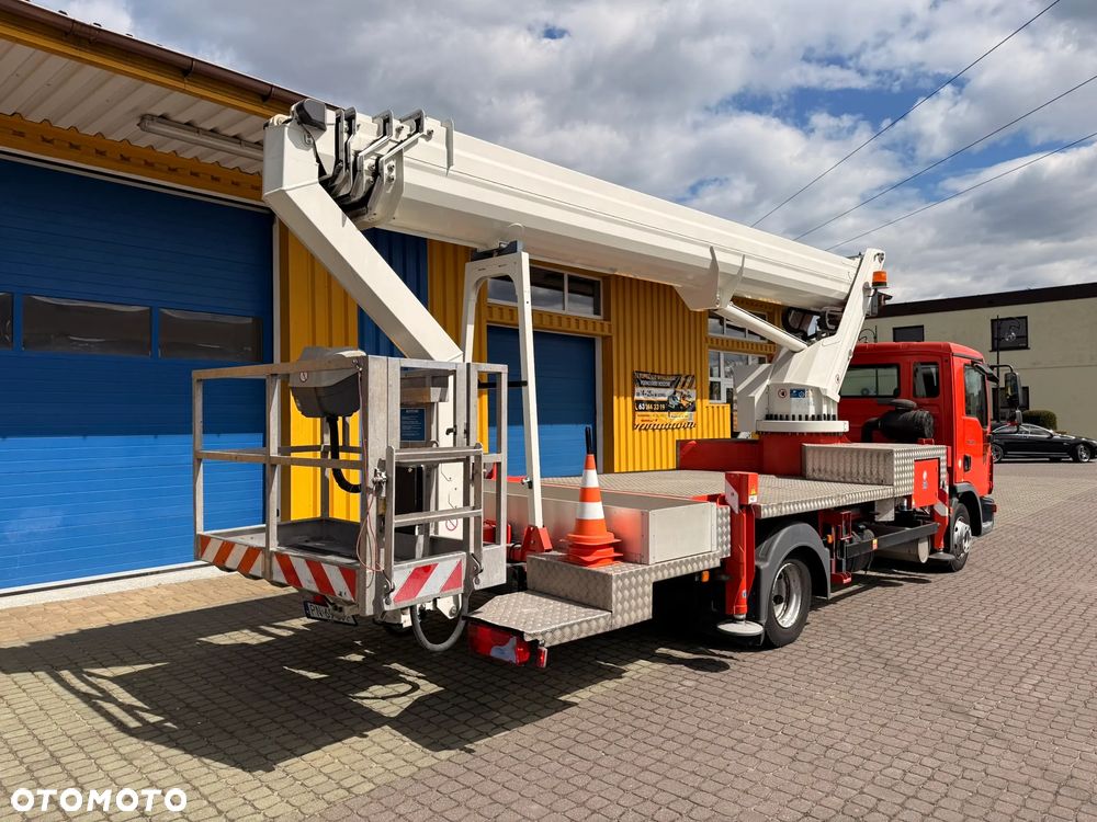 Ruthmann T330 (33m w bok 21,2m)Mercedes Atego, MAN TGL7.150 - 4