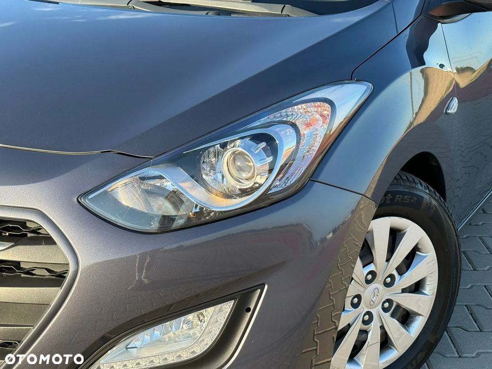 Hyundai i30 1.4 Classic + - 19