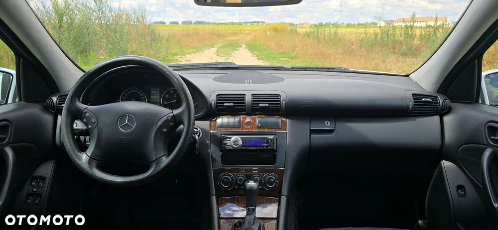 Mercedes-Benz Klasa C 180 Kompressor Automatik Classic - 18