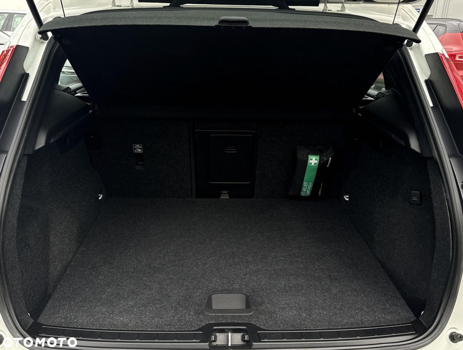 Volvo XC 40 - 33