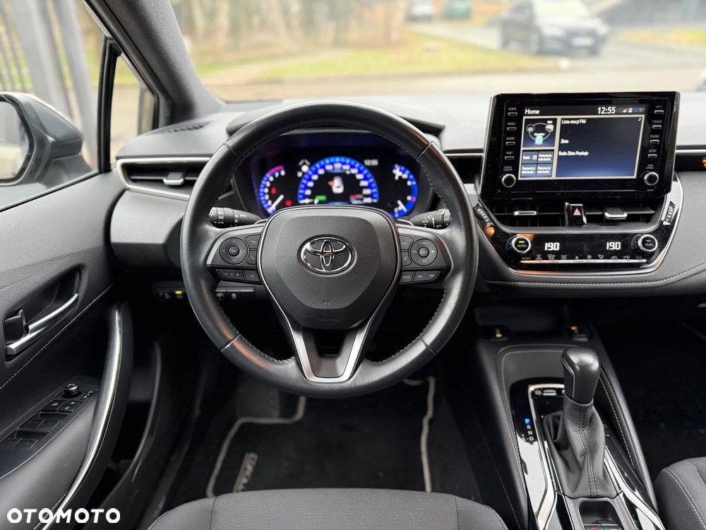 Toyota Corolla 2.0 Hybrid Executive - 14