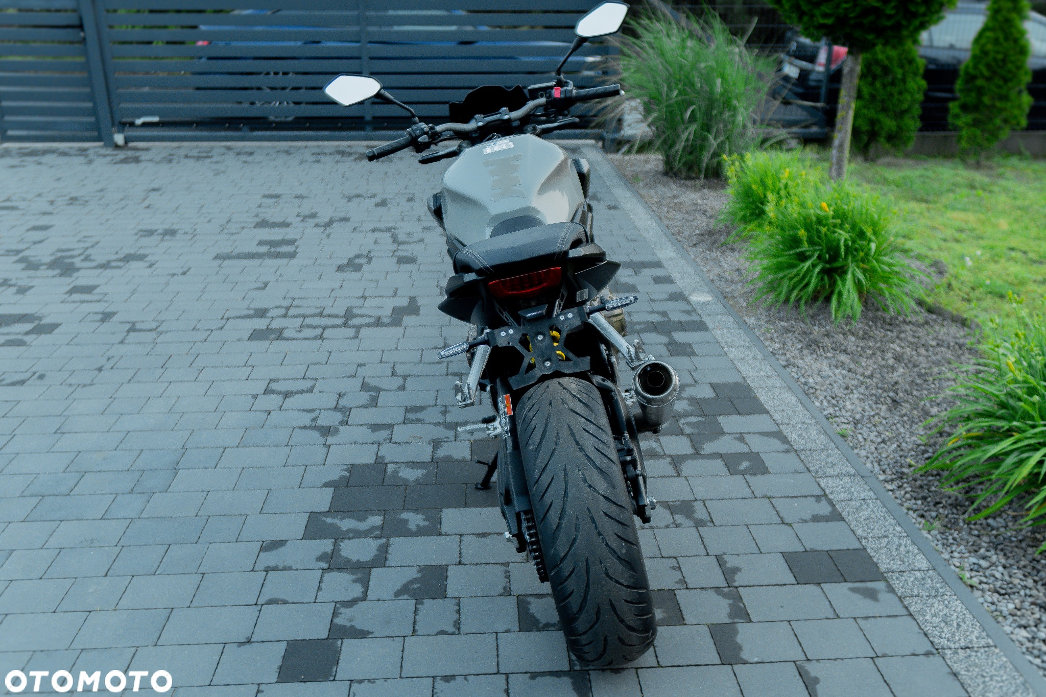 Honda CB - 10