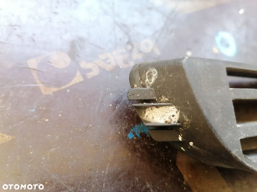 Atrapa Zaślepka Kratka Zderzaka Lewa Audi A8 D2 94-98 - 5