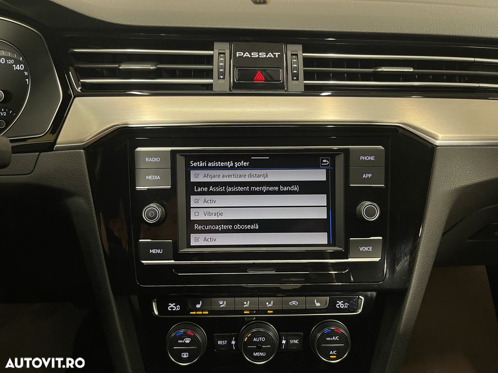 Volkswagen Passat 2.0 TDI DSG Highline - 17