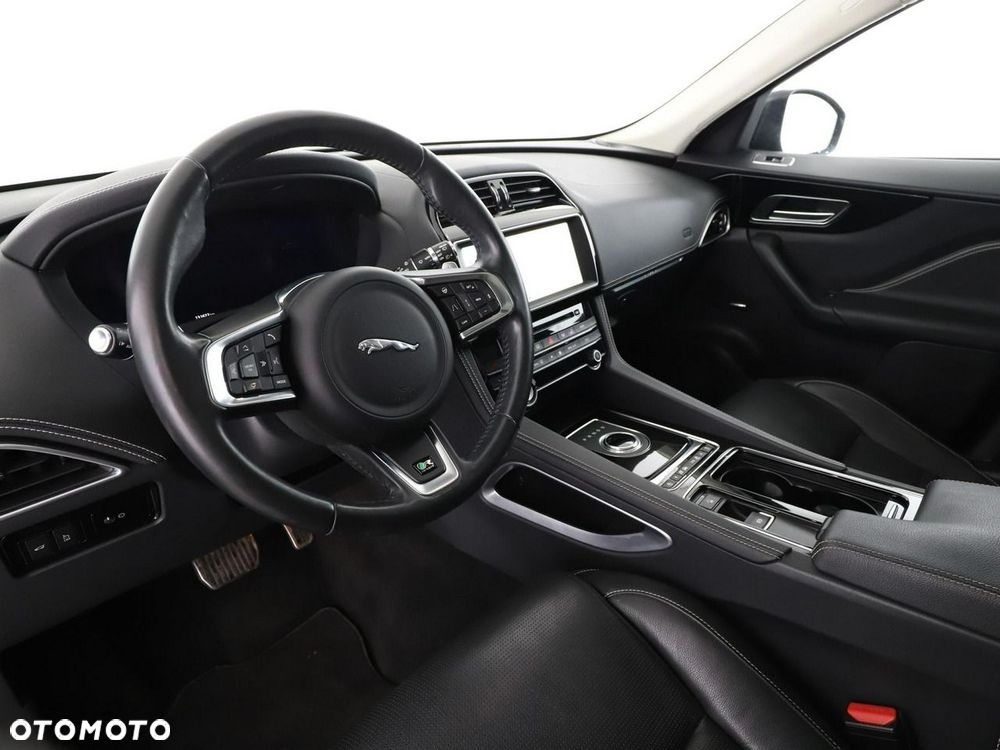 Jaguar F-Pace 25d AWD R-Sport - 15