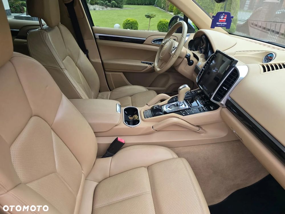Porsche Cayenne Diesel Platinum Edition - 15