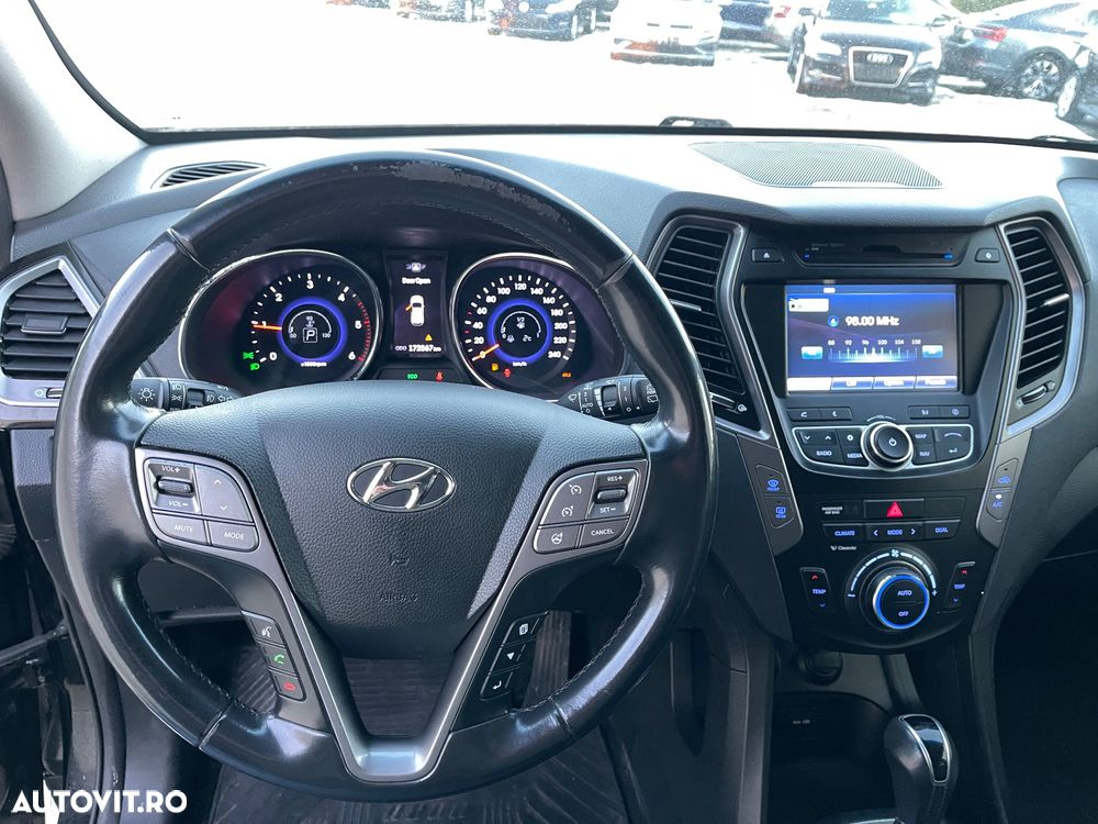 Hyundai Santa Fe - 37